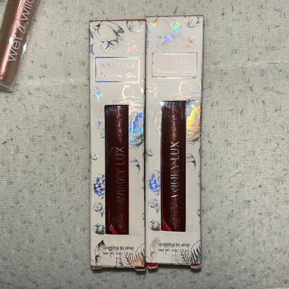 Makeup Bundle - Picture 10 of 15